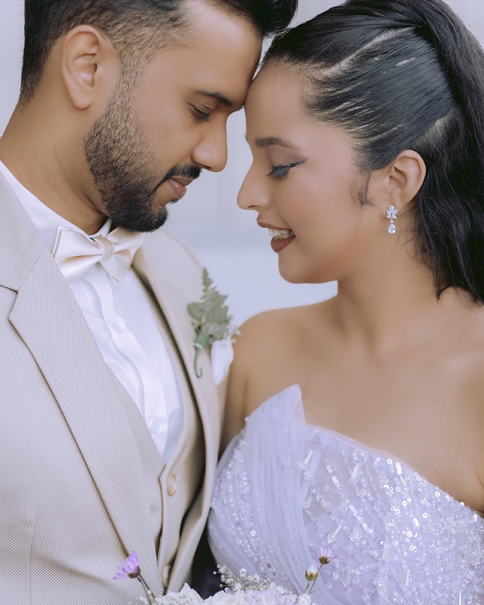 Harindu & Devangie photo 1